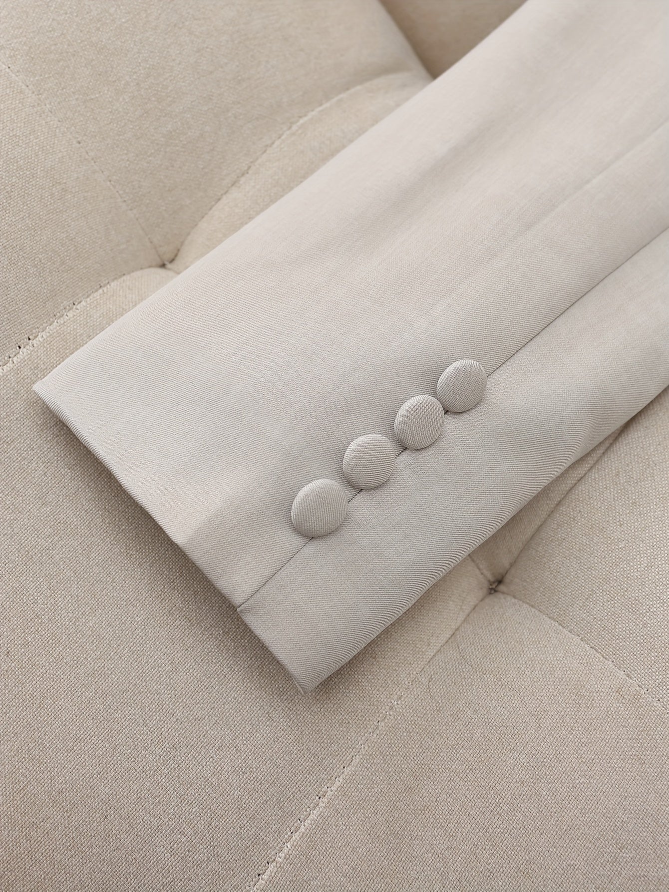 Elegantes Business-Zweiteiler-Set mit Schalkragen in Weiß für Damen | Ideal für das tägliche Tragen