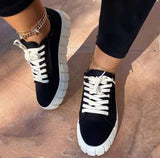 Beatrice | Orthopädische Plateau-Sneaker Für Damen – Schwarz und Weiß