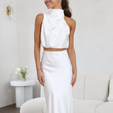Damen-Set mit Maxirock aus Satin und hochgeschlossenem Oberteil – Weiß