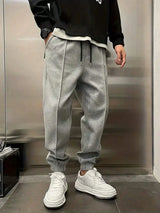 Tom | Komfortable Herren Jogginghose sportlich chic – Grau