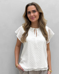 VALE Viedee Snow White C/S V-Neck Top