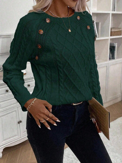 Clara – Pullover mit Knopfdetails und Zopfmuster