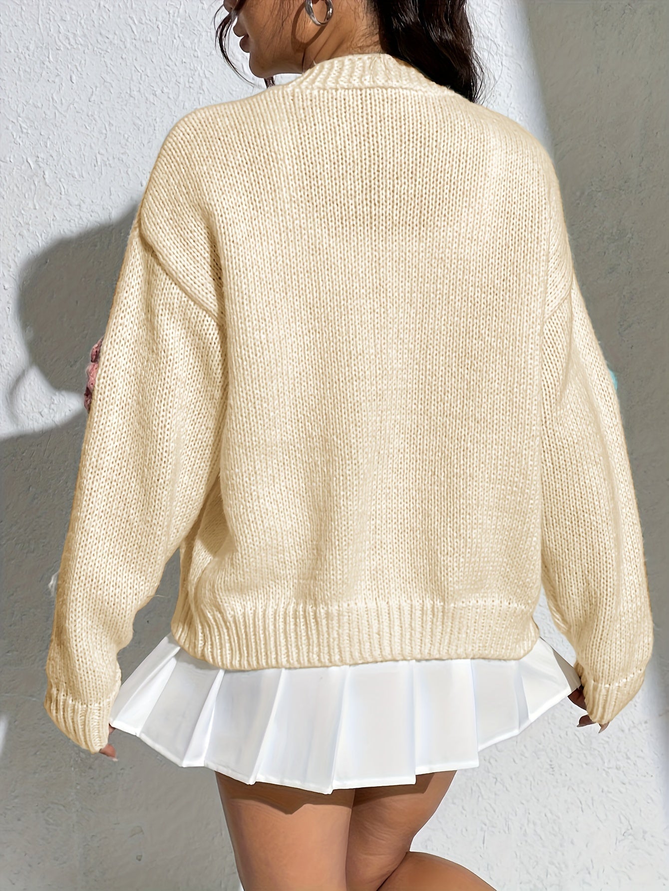 Stylischer Blumenmuster Wollstrick Cardigan für Damen | Ideal für den Winter