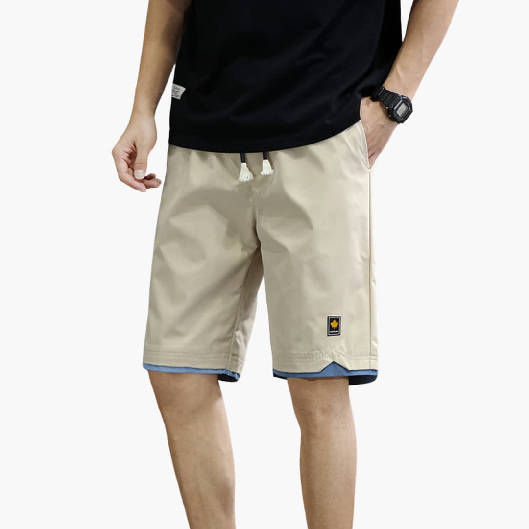 Herren Jogger Shorts mit Kordelzug und kontrastiertem Saum