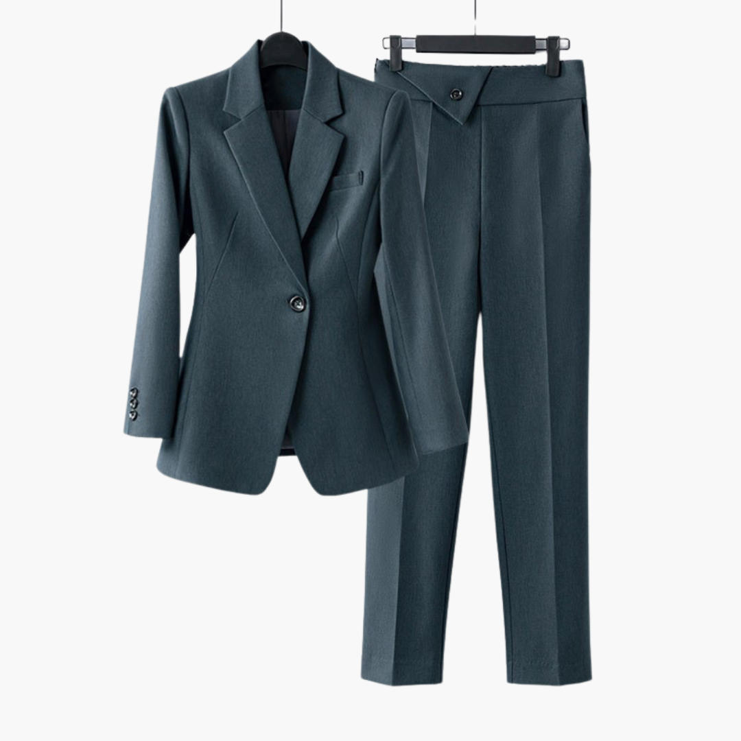 Eleganter Blazeranzug für Damen - mit taillierter Hose
