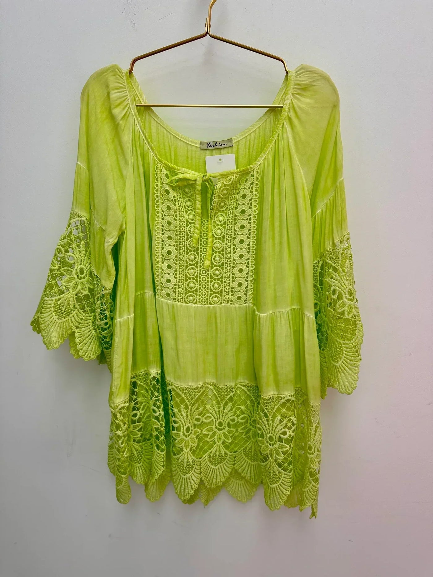 Lurdes – Stilvolles Hemd Mit Rundhalsausschnitt