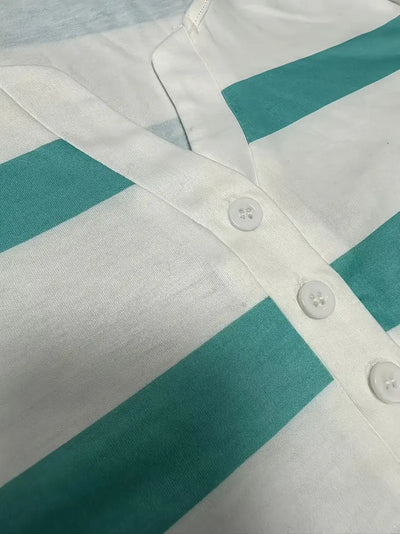 Dakota - Lässiges T Hemd Mit V Ausschnitt Und Streifenprint