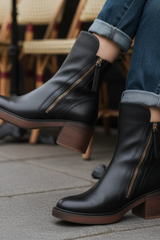 Val | Elegante Schwarze Lederstiefel – schwarz