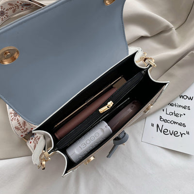 Charmy Umhängetasche