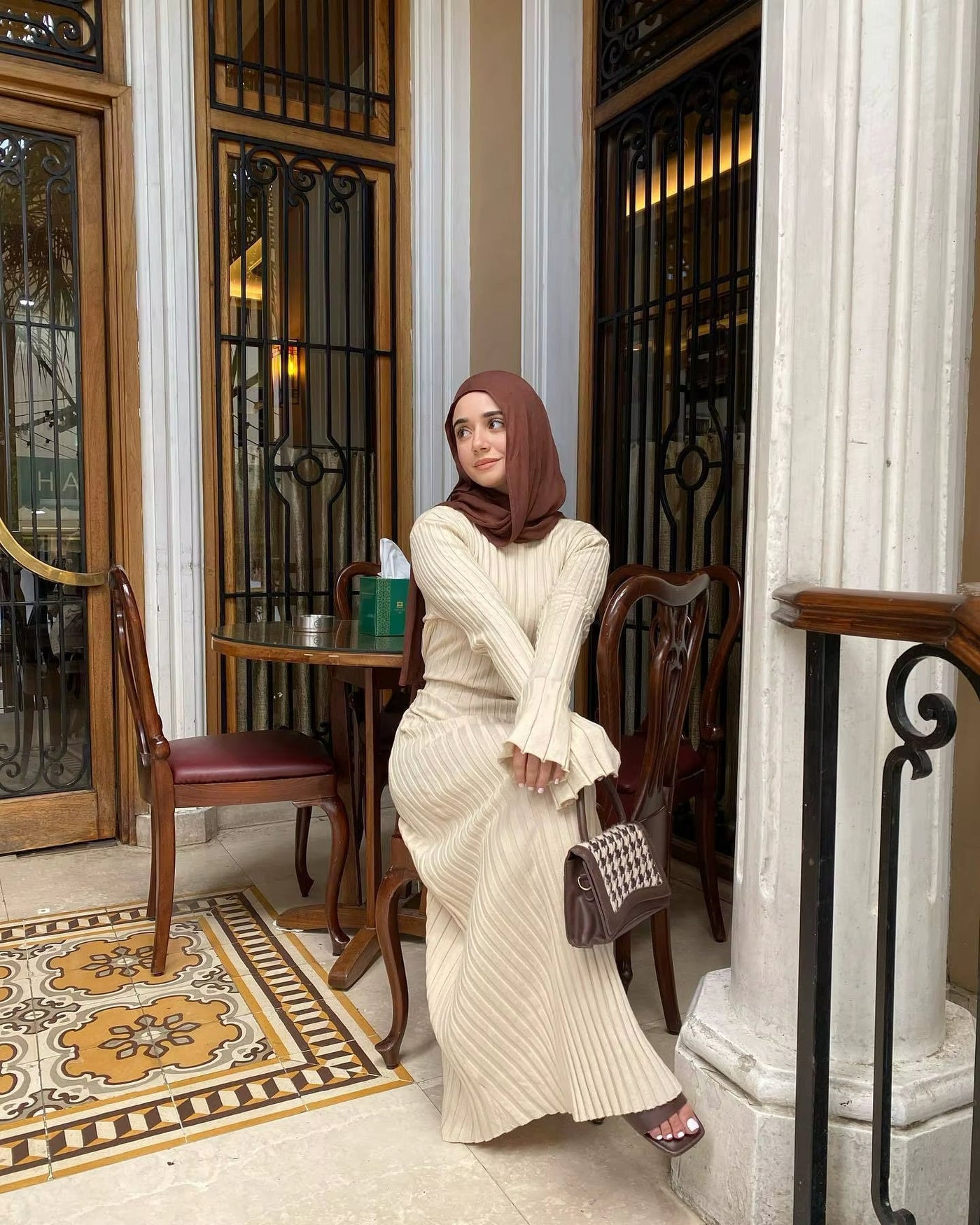 Elke® | Geripptes Maxikleid mit figurbetontem Schnitt