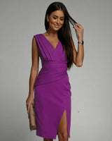 Arielle - Figurbetontes V-Ausschnitt-Kleid mit Schlitz – Lila