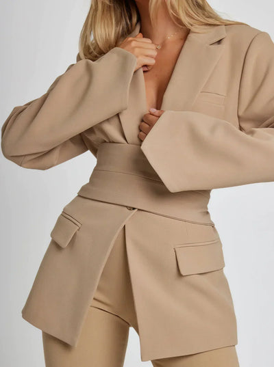Ynessa | Stylischer Blazer für eine perfekte Taille!
