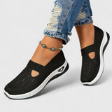 Regine | Damen Slip-On Atmungsaktive Mesh-Walking-Sneaker – Schwarz