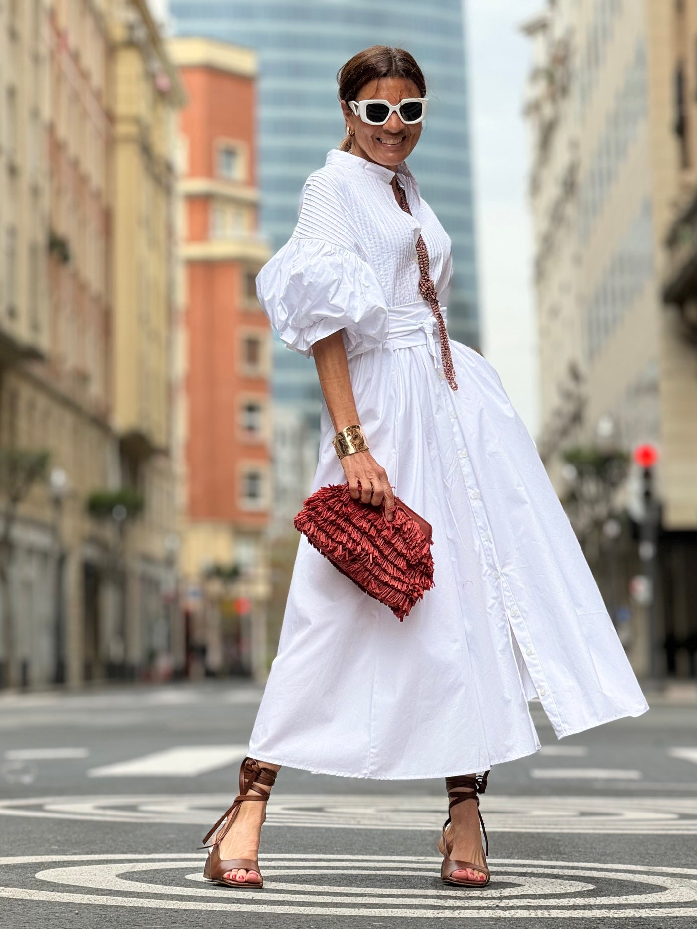 Lourdes Weißes Kleid