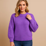 Charlotte | Weicher Damen Strickpullover Mit Zopfmuster-Ärmeln – Lila