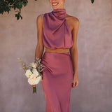 Damen-Set mit Maxirock aus Satin und hochgeschlossenem Oberteil – Rosa