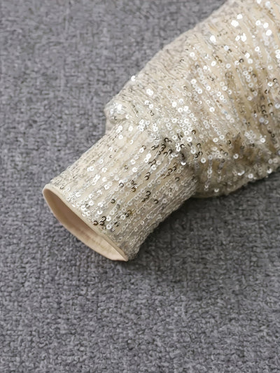 Stilvolles apricotfarbenes Pailletten-Kleid mit V-Ausschnitt und langen Ärmeln für Damen | Ideal für den Sommer