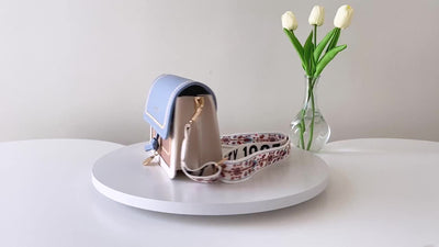 Charmy Umhängetasche