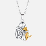 OLIVIA | HALSKETTE AUS 925ER STERLINGSILBER MIT ANHÄNGER IN FORM EINES HUNDES – Silber und Gold