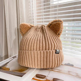 Gestrickte Wintermütze mit Katzenohren von PurrWarm – Khaki