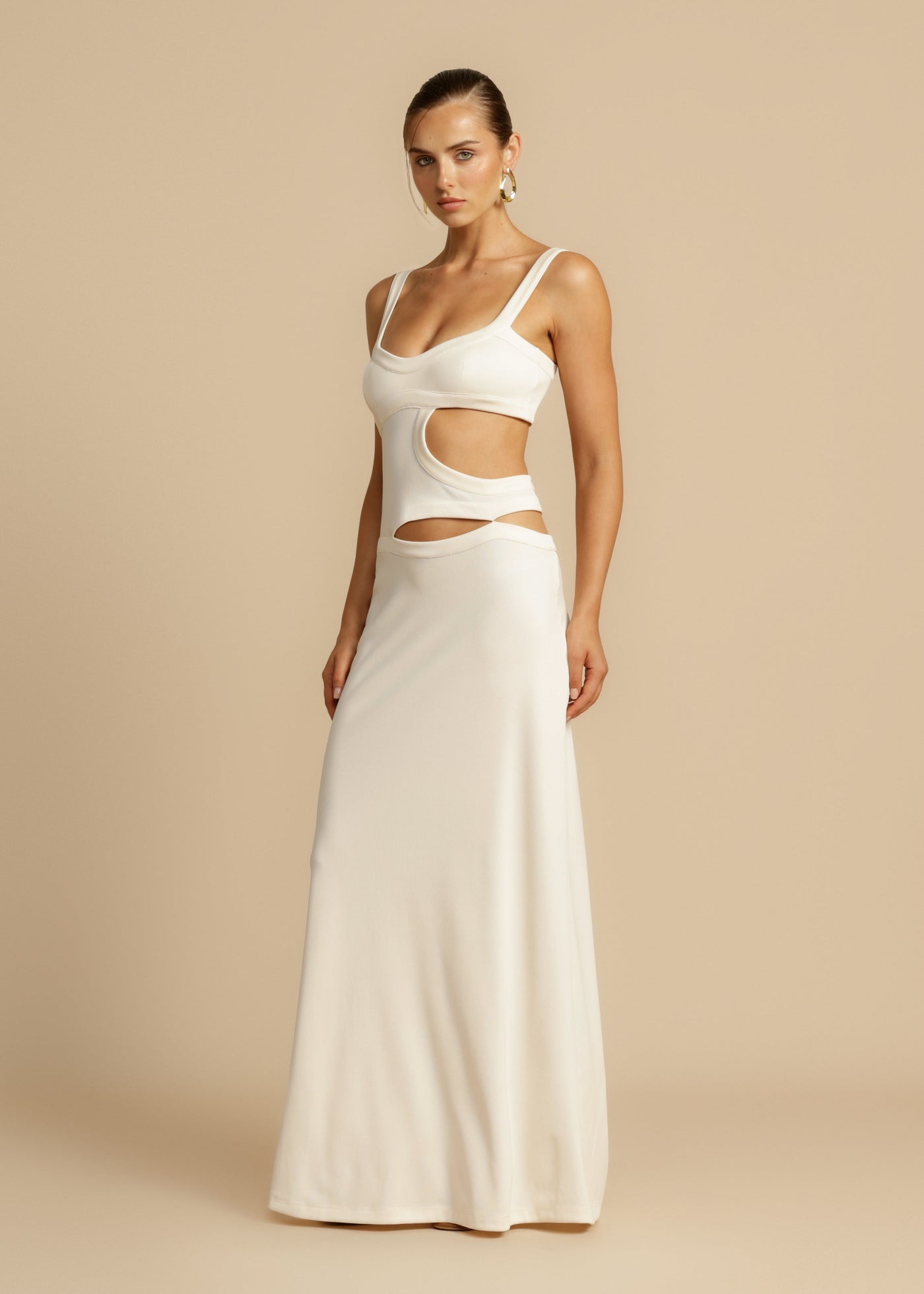 Nora - Modisches eng anliegendes weißes Kleid