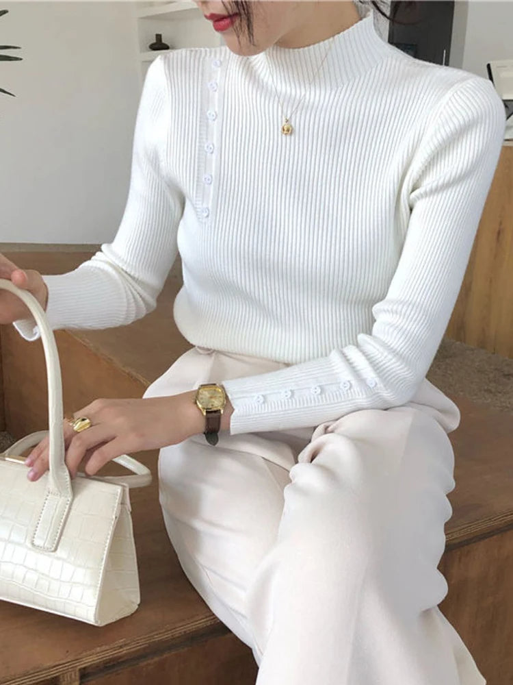 Anneliese® | Eleganter Pullover mit Zierknöpfen und Stehkragen