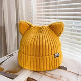 Gestrickte Wintermütze mit Katzenohren von PurrWarm – Gelb