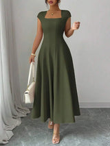 Ysolenne - Midikleid mit weichem Griff und quadratischem Ausschnitt – Grün