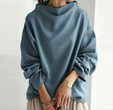 Mia | Eleganter Oversize-Strickpullover mit hohem Kragen – Blau