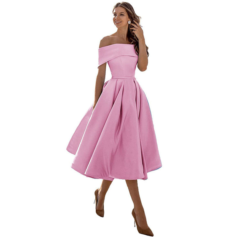 Elegantes schulterfreies Abendkleid