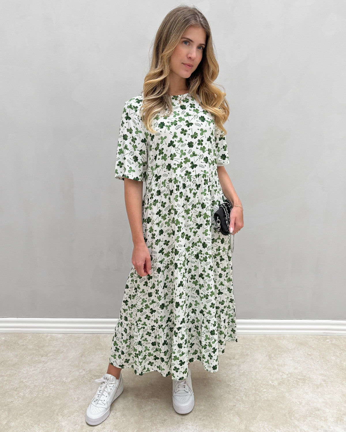 VALE | Short Sleeve Midi Dress