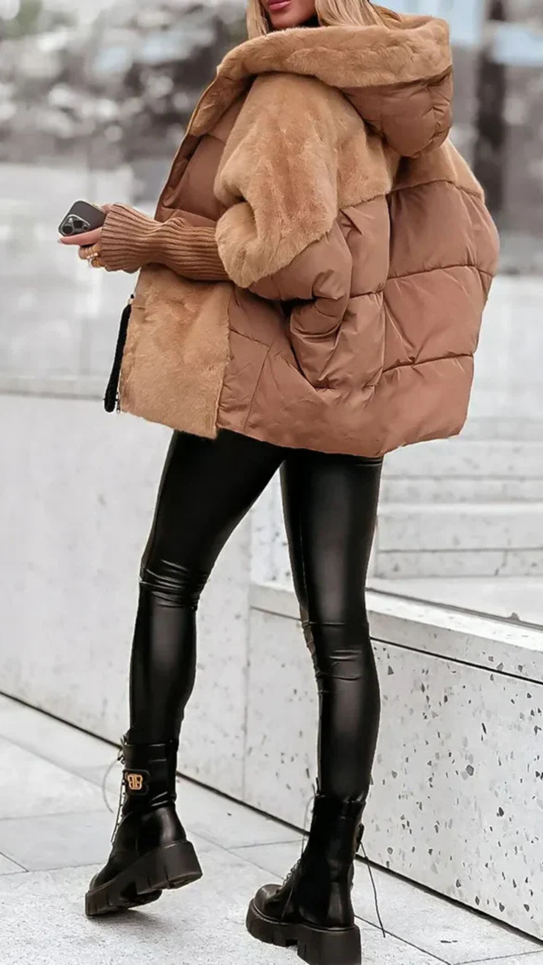 Anika - Oversize Daunenjacke mit Kapuze aus Kunstpelz für Frauen