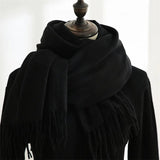 Designer-Schal mit Quasten | Warmer und weicher Kaschmir – Schwarz
