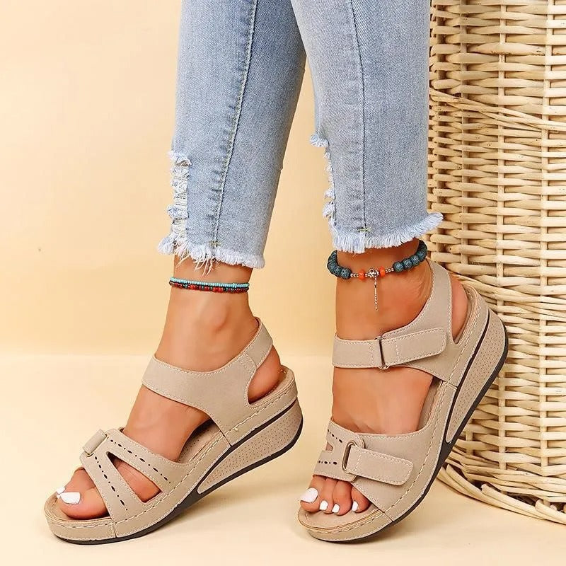 Lurenza® | Bequeme Sommer-Klettsandalen mit Keilsohle