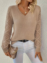 Emily | Eleganter Damen V-Ausschnitt Strickpullover Mit Lochmuster-Ärmeln – Aprikose