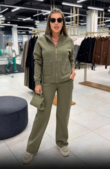 Floranique - Zweiteiliges Set mit weicher Haptik aus kurzer Jacke mit Reißverschluss und weiter Hose – Grün