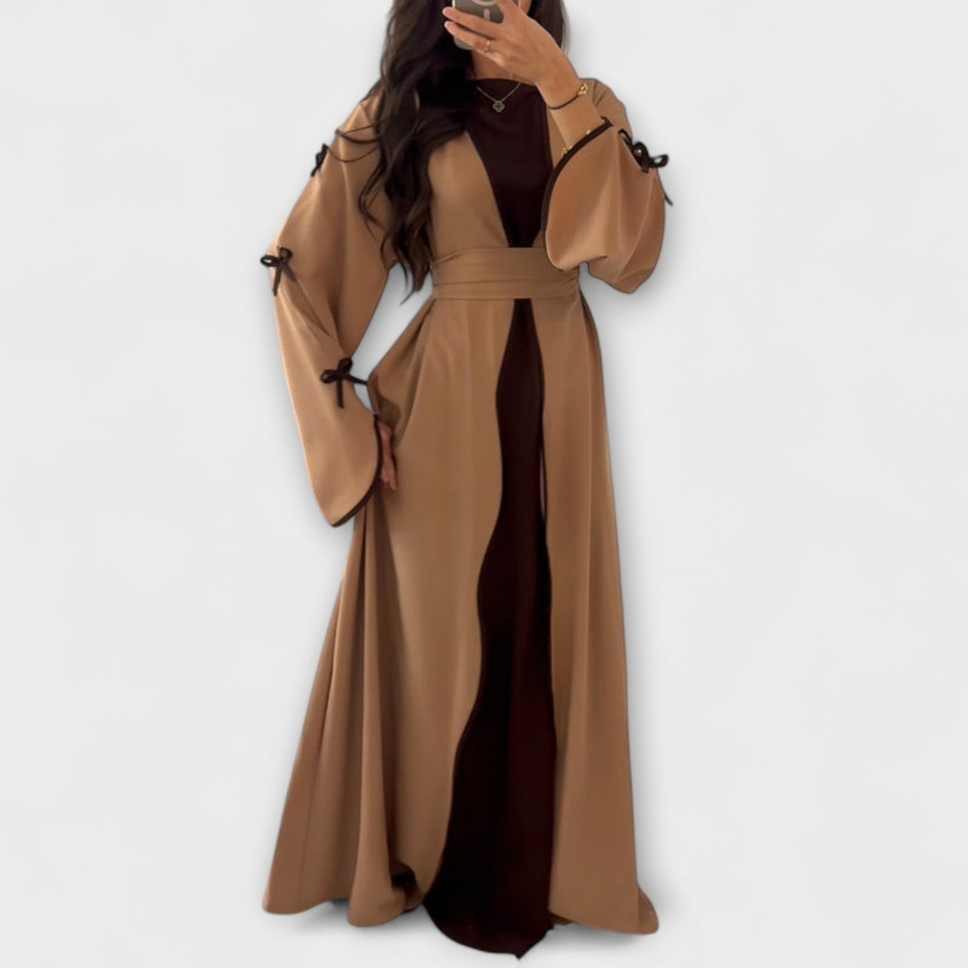 Jasmin - Elegantes Set aus Cardigan und Kleid mit Schleifenakzent