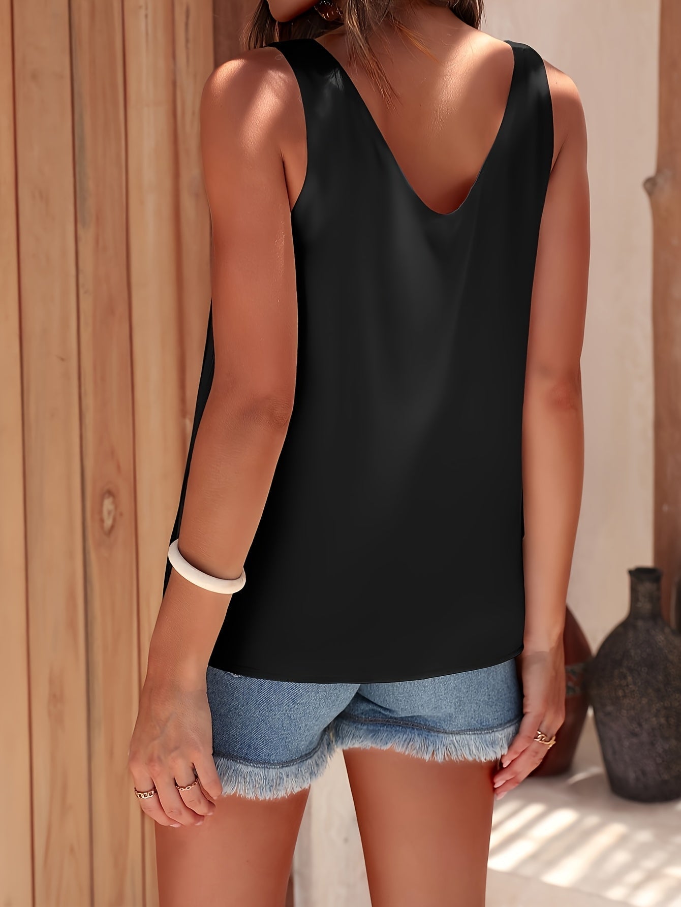 Ulyana - Stilvolle Bluse Mit V Ausschnitt