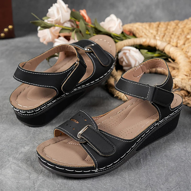 Genelia – Stilvolle orthopädische Sandalen