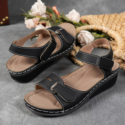 Genelia – Stilvolle orthopädische Sandalen