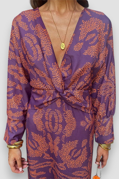 Elegantes Midikleid mit Twist-Detail und floralem Muster – Zeitlos und stilvoll