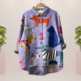 Elena | Lässiges Damen Kunstshirt mit auffälligem Print – Hund Lila