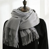 Designer-Schal mit Quasten | Warmer und weicher Kaschmir – Grau