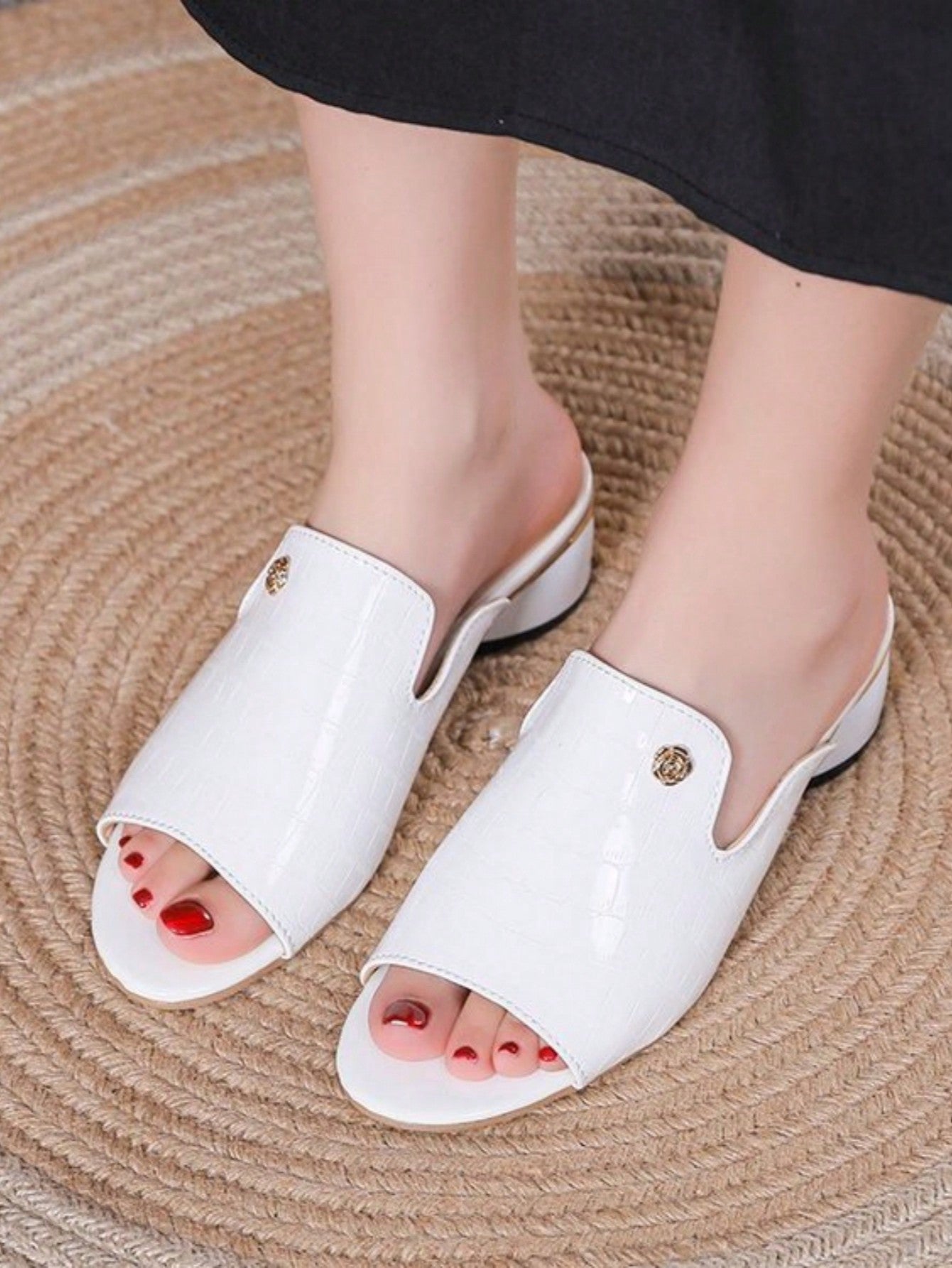 Archontia - Sandalen Mit Klobigem Absatz Und Krokodil-Muster