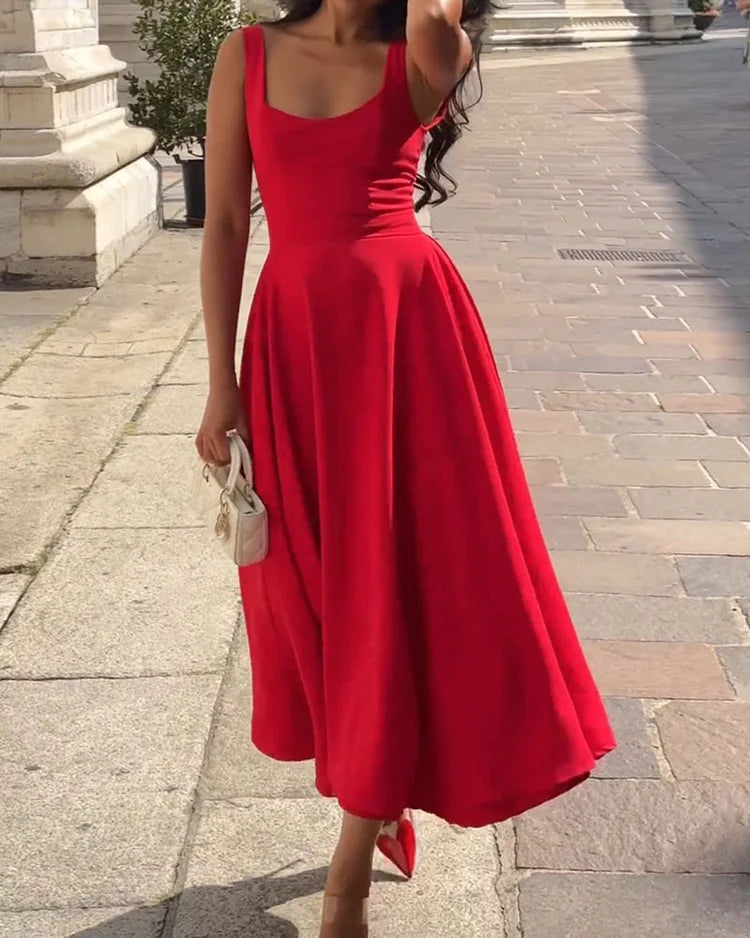 Kenia - Rotes enges Midikleid mit Trägern