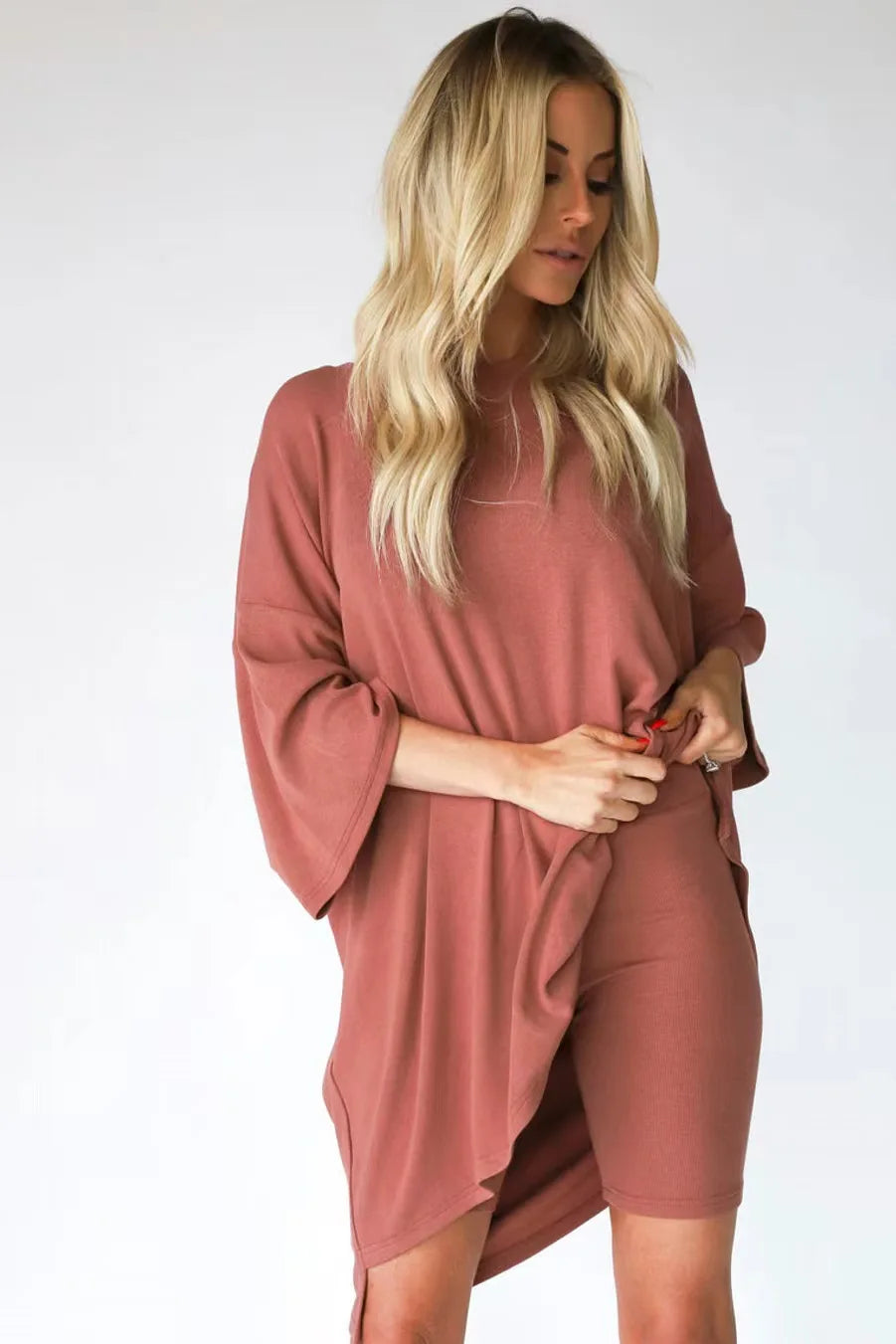 Damen Loungewear Set: Übergroßes T-Shirt mit Fahrradhose, Bequem und Vielseitig