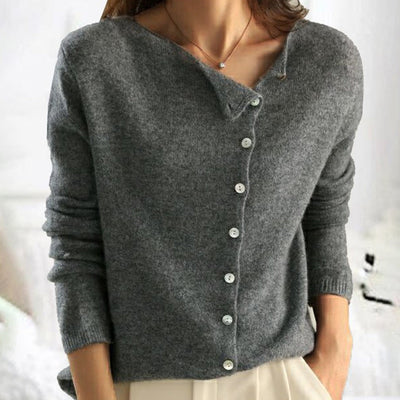 Asymmetrische Strickjacke mit modernem Schnitt