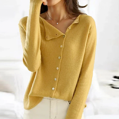 Asymmetrische Strickjacke mit modernem Schnitt