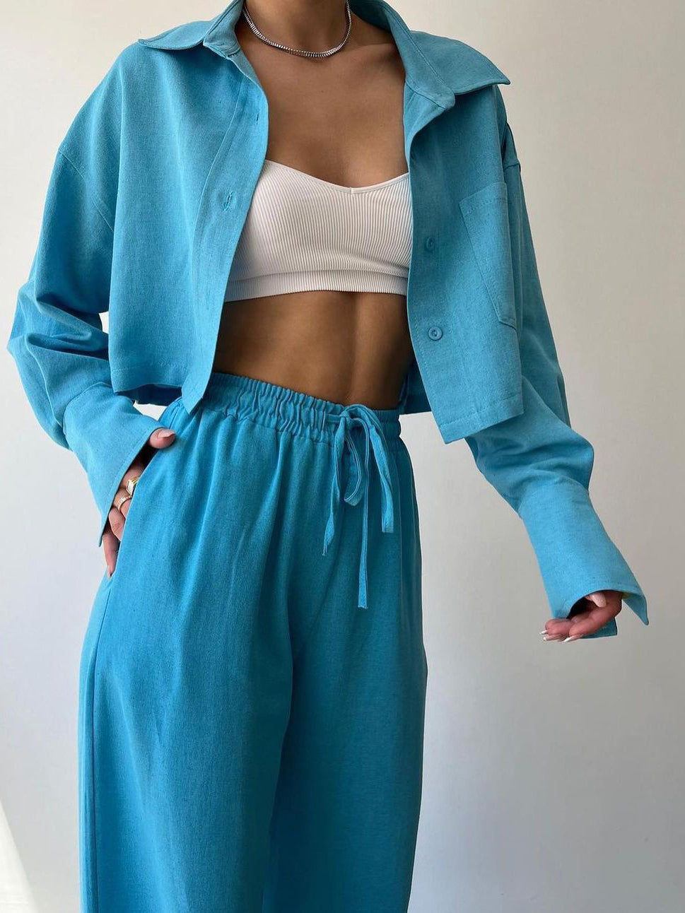 Vilma - Zweiteiliges Set aus Oberteil mit Reißverschluss und Hose mit Kordelzug