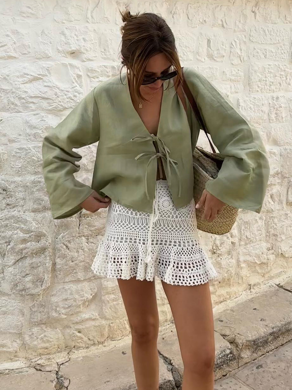 Madelyn - Bluse mit langen Krawattenärmeln in Übergröße